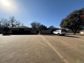 Plus de détails pour 907 N Granbury St, Cleburne, TX - Bureau à louer