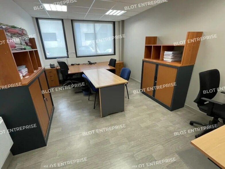 Bureau dans Lanester à louer - Photo de l’immeuble – Image 3 sur 6