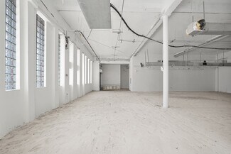 Plus de détails pour 1251 NW 36th St, Miami, FL - Bureau/Local commercial à louer