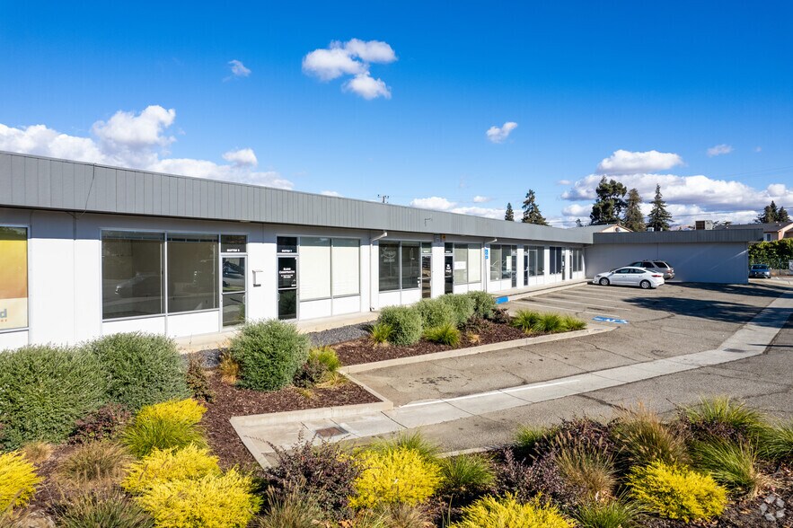 4588 Peralta Blvd, Fremont, CA à louer - Photo de l’immeuble – Image 2 sur 8