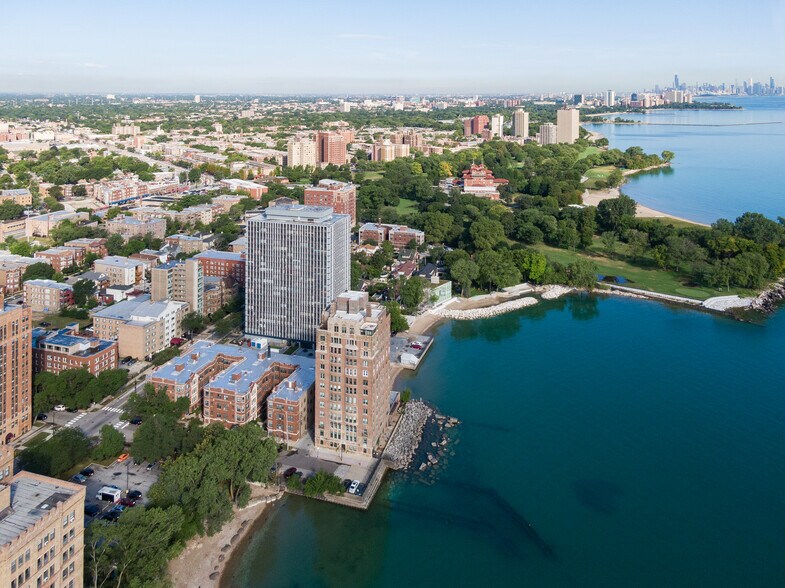 7270 S South Shore Dr, Chicago, IL à vendre - Photo principale – Image 2 sur 32