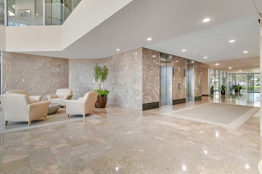 11931 Wickchester Ln, Houston, TX à louer - Photo intérieure – Image 3 sur 12