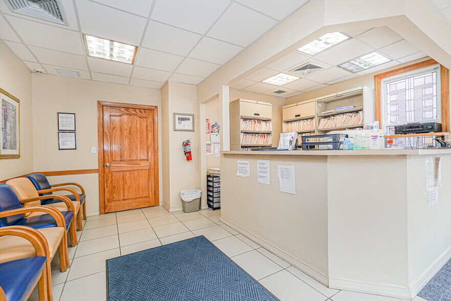 237 Bay Ridge Pky, Brooklyn, NY à vendre - Photo de l’immeuble – Image 2 sur 36