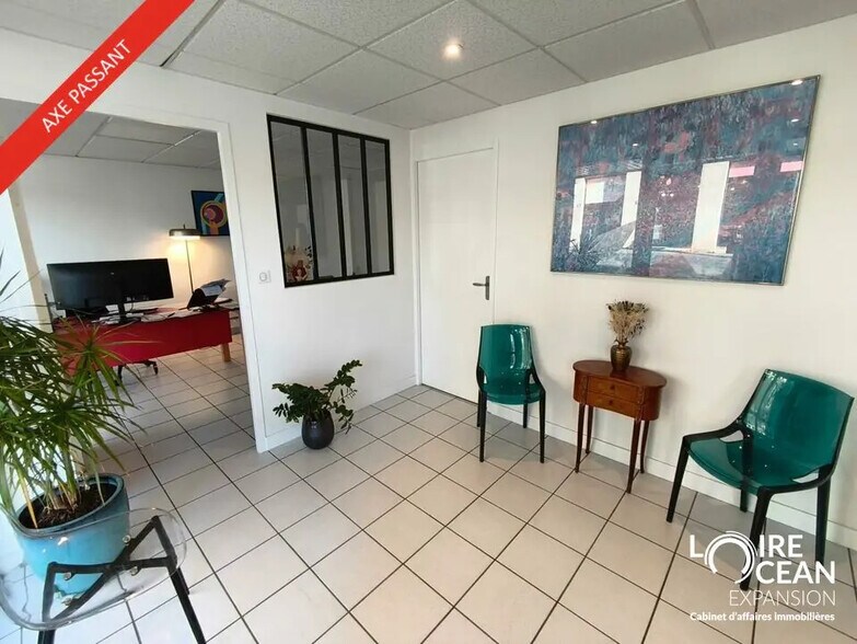Local commercial dans Nantes à louer - Photo de l’immeuble – Image 3 sur 9