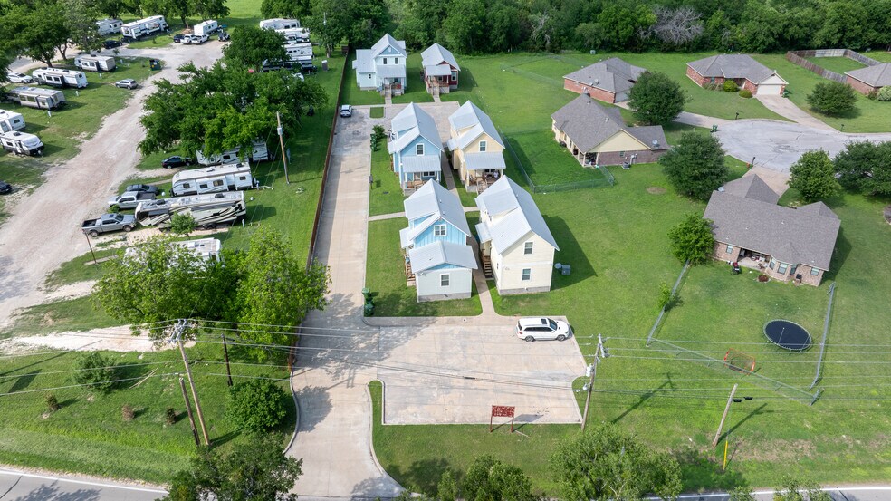 1804 SW Barnard St, Glen Rose, TX à vendre - Photo de l’immeuble – Image 3 sur 42