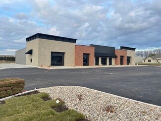 Plus de détails pour 1021 E Kercher Rd, Goshen, IN - Local commercial à louer
