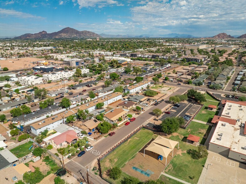 1412 N 35th St, Phoenix, AZ à vendre - Photo de l’immeuble – Image 3 sur 46