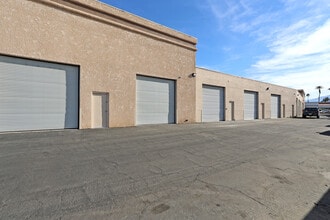 39725 Garand Ln, Palm Desert, CA à louer Photo intérieure– Image 2 sur 10