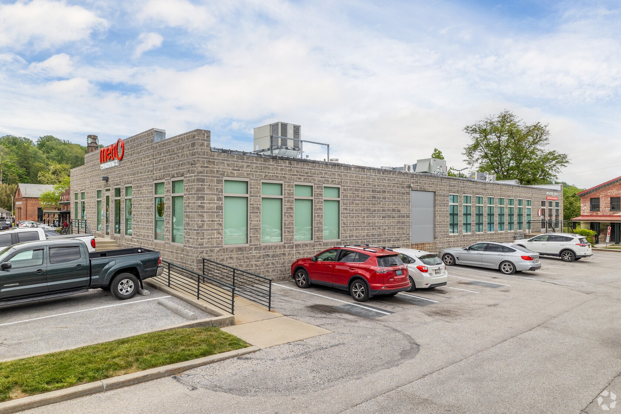 1340 Smith Ave, Baltimore, MD à louer Photo principale– Image 1 sur 5