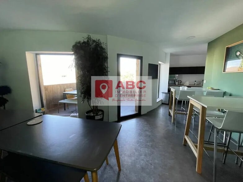 Bureau dans Vendargues à louer - Photo intérieure – Image 1 sur 4