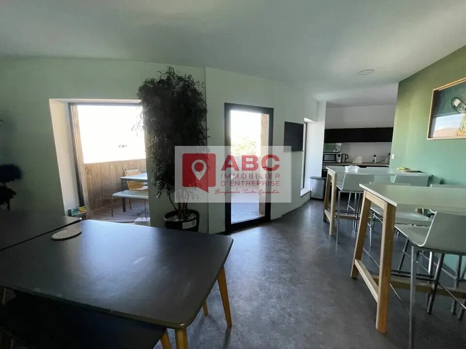 Bureau dans Vendargues à louer Photo de l’immeuble– Image 1 sur 5