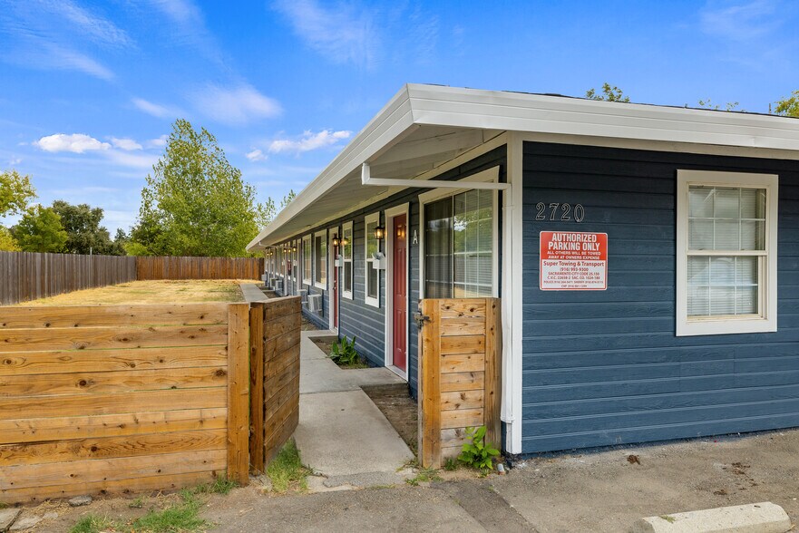 2720 Forrest St, Sacramento, CA à vendre - Photo de l’immeuble – Image 1 sur 21