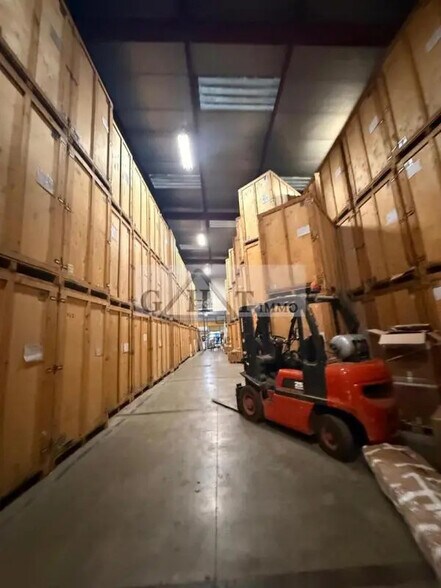 Industriel/Logistique dans Villebon-sur-Yvette à louer - Photo de l’immeuble – Image 2 sur 10