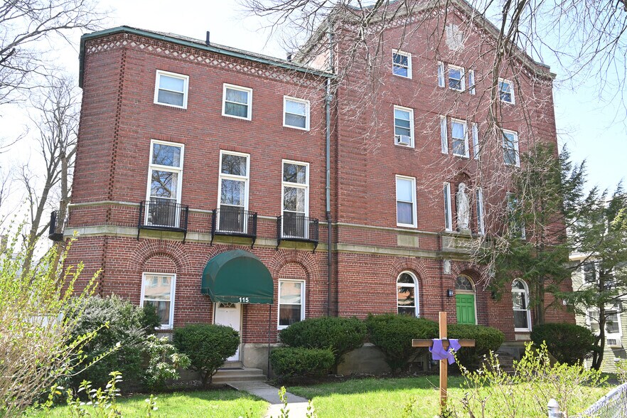 115-135 Mount Pleasant Ave, Boston, MA à louer - Photo principale – Image 1 sur 4