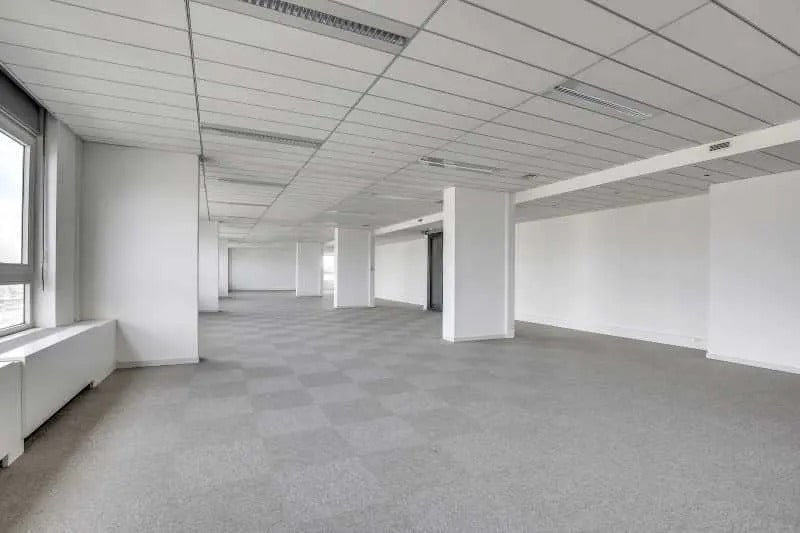 20 Ter Rue De Bezons, Courbevoie à louer - Photo de l’immeuble – Image 3 sur 12