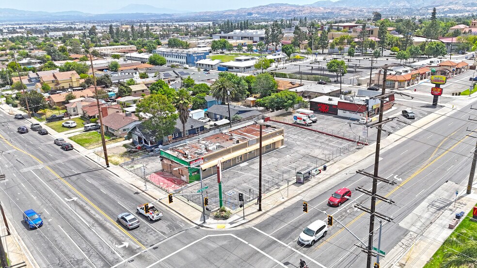 507 S Mt Vernon Ave, San Bernardino, CA à louer - Photo de l’immeuble – Image 3 sur 4