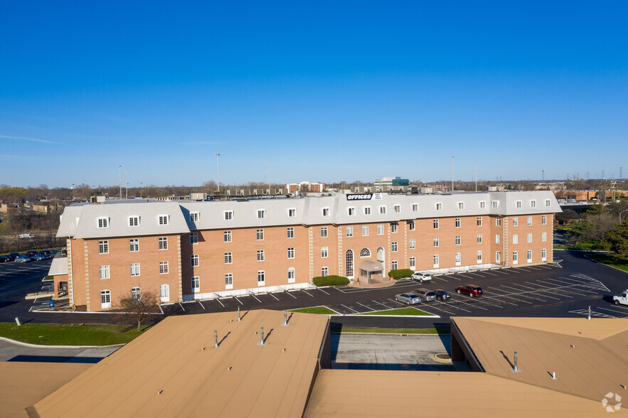188 Industrial Dr, Elmhurst, IL à louer - Photo de l’immeuble – Image 3 sur 5