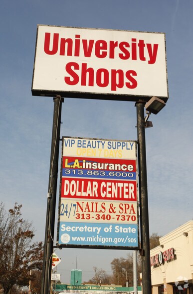 17500-17520 Livernois Ave, Detroit, MI à louer - Photo de l’immeuble – Image 3 sur 4