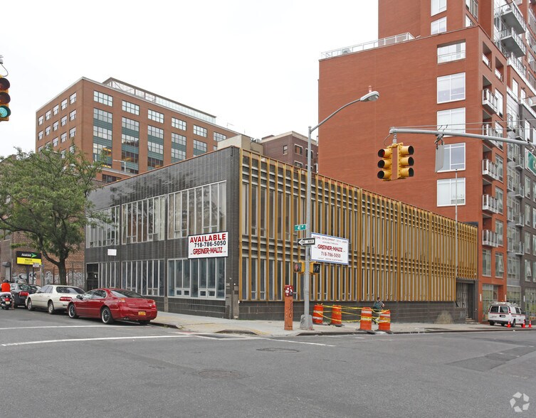 41-07 Crescent St, Long Island City, NY à louer - Photo principale – Image 2 sur 12