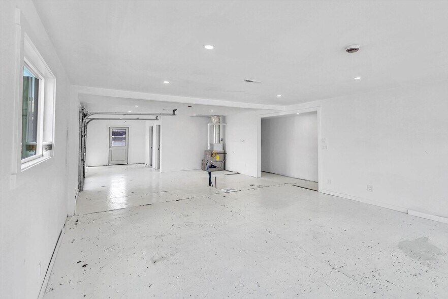 9808 17th Ave SW, Seattle, WA à louer - Photo de l’immeuble – Image 3 sur 21