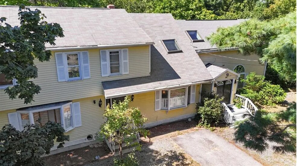 56 Pleasant View Ave, Greenville, RI à vendre - Photo de l’immeuble – Image 1 sur 2