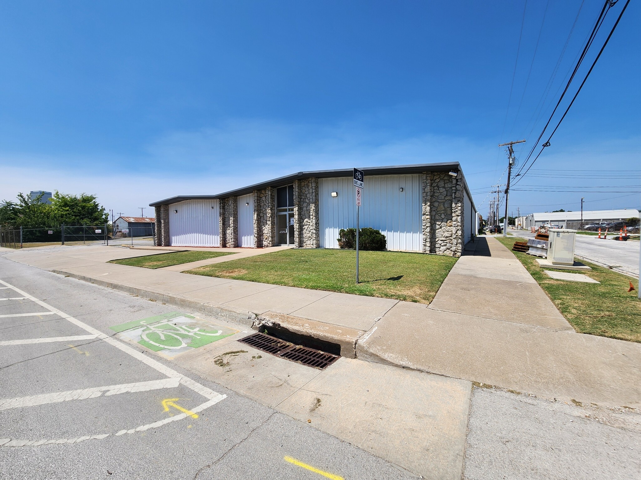1433 E 6th St, Tulsa, OK à louer Photo intérieure– Image 1 sur 9