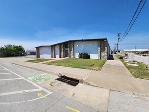 1433 E 6th St, Tulsa, OK à louer Photo intérieure– Image 1 sur 9