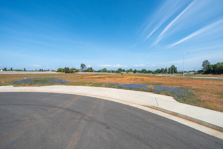 Rancho Industrial Park, Redding, CA à vendre - Aérien – Image 3 sur 4