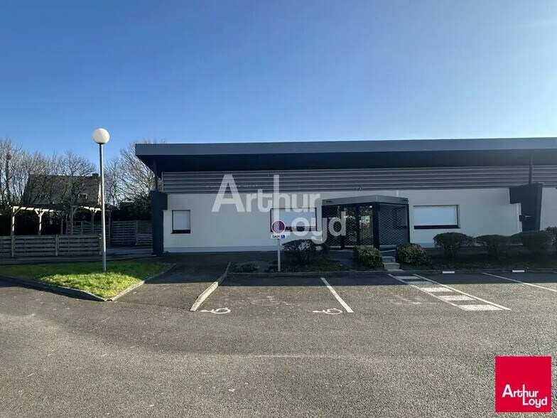 Local d’activités dans Cesson-Sévigné à louer - Photo de l’immeuble – Image 2 sur 9