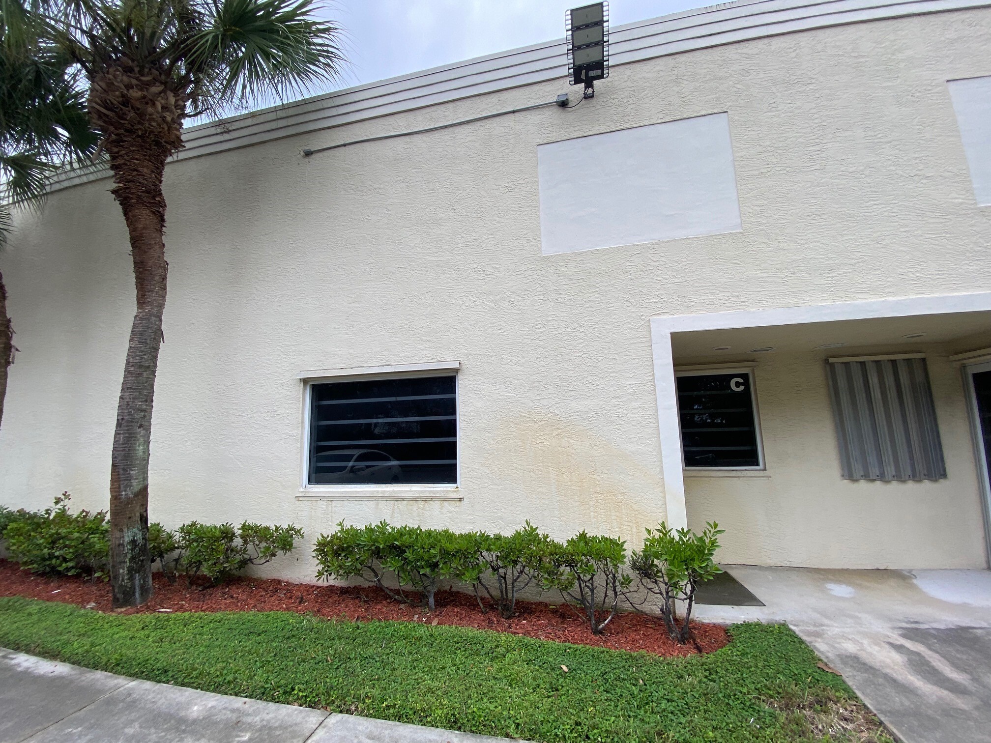 352 Tall Pines Rd, West Palm Beach, FL à louer Photo intérieure– Image 1 sur 6