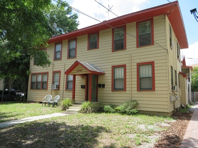 2319 W Texas Ave, Tampa, FL à vendre - Photo principale – Image 1 sur 29