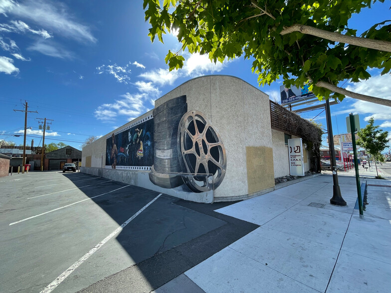 924 S Virginia St, Reno, NV à vendre - Photo de l’immeuble – Image 1 sur 13