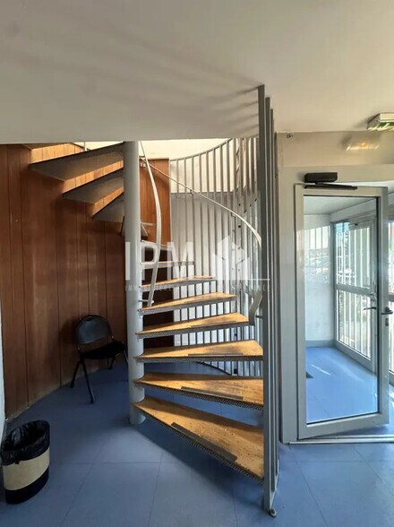 Bureau dans Cabriès à louer - Photo de l’immeuble – Image 2 sur 7