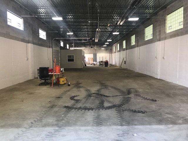 5730 Brookpark Rd, Parma, OH à louer - Photo intérieure – Image 2 sur 3