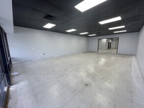 2500 New Stine Rd, Bakersfield, CA à louer Photo intérieure– Image 2 sur 7