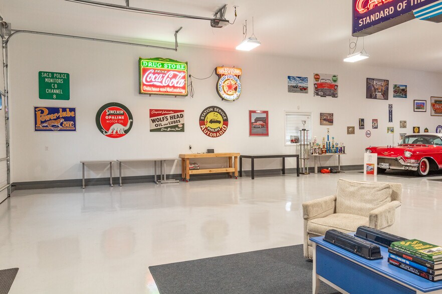 24 Industrial Park Rd, Saco, ME à vendre - Photo de l’immeuble – Image 2 sur 11