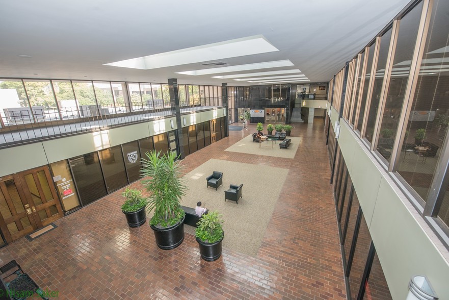 4543 Post Oak Pl, Houston, TX à louer - Photo intérieure – Image 3 sur 6