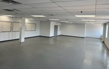 66-70 Randall Ave, Rockville Centre, NY à louer Photo intérieure– Image 2 sur 5