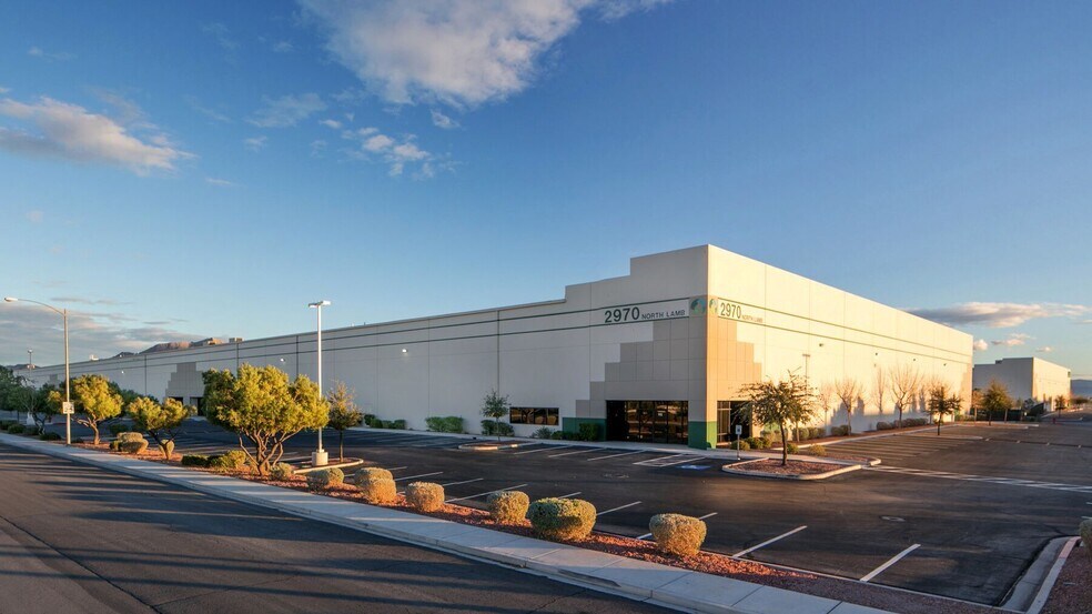 2875 N Lamb Blvd, Las Vegas, NV à louer - Photo de l’immeuble – Image 2 sur 18