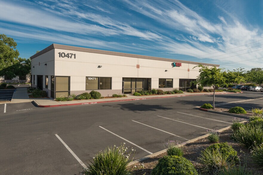 10481 Grant Line Rd, Elk Grove, CA à louer - Photo de l’immeuble – Image 1 sur 8