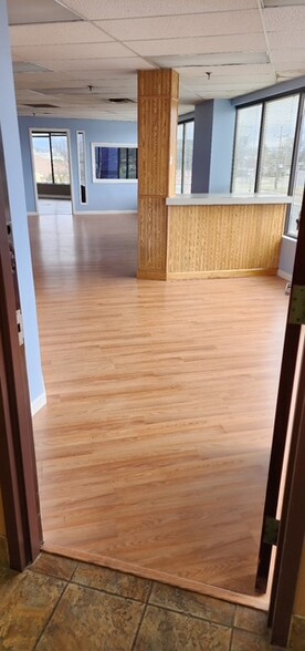 485 Rt 1 S, Edison, NJ à louer - Photo de l’immeuble – Image 2 sur 3