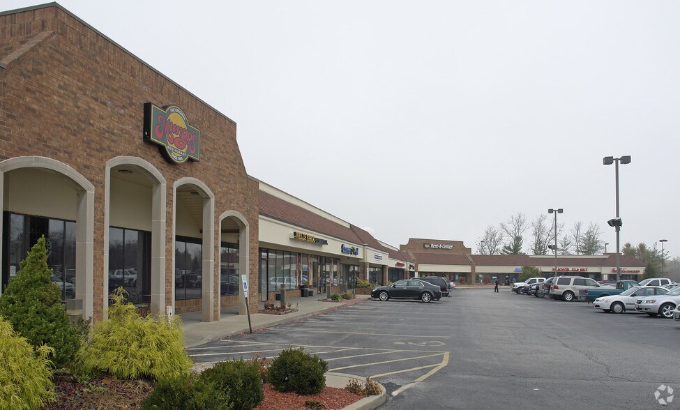 525 Lincoln Hwy, Fairview Heights, IL à louer - Photo de l’immeuble – Image 2 sur 10