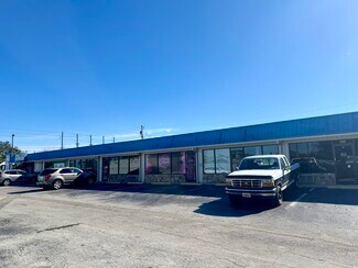 Plus de détails pour 4051 Madison St, New Port Richey, FL - Local d'activités à louer