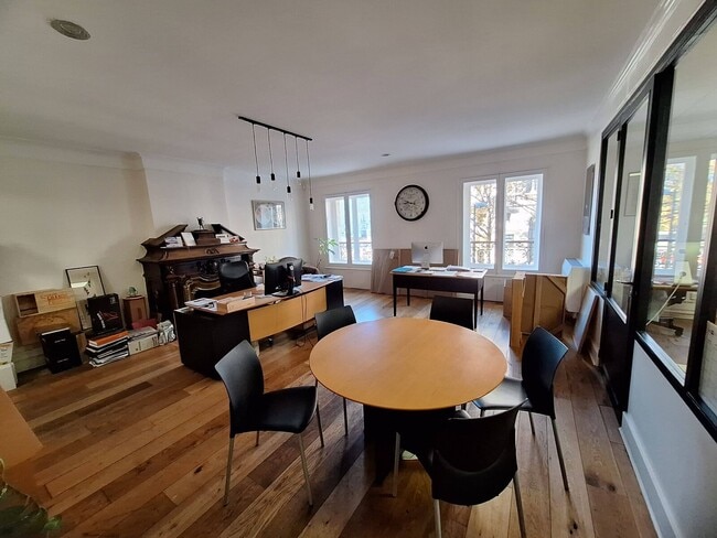 Plus de détails pour 10 Cours Du XXX Juillet, Bordeaux - Bureau à louer