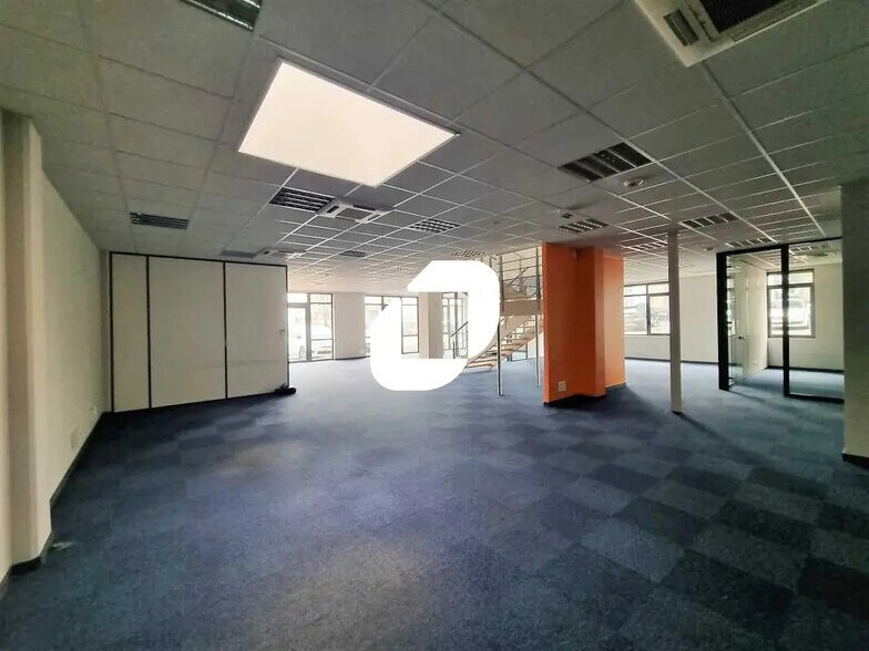 Bureau dans Villefranche-sur-Saône à louer - Photo de l’immeuble – Image 2 sur 7