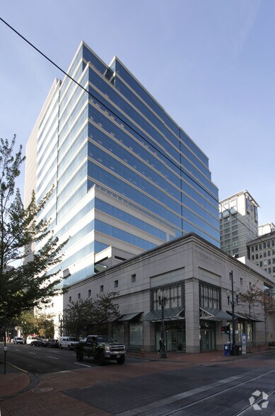 700-850 SW Fifth Ave, Portland, OR à louer - Photo de l’immeuble – Image 2 sur 9