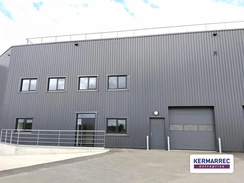 Local d’activités dans Bédée à louer - Photo de l’immeuble – Image 1 sur 8