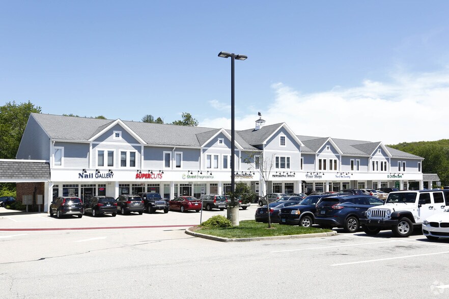 15-19 Chesterfield Rd, East Lyme, CT à louer - Photo de l’immeuble – Image 2 sur 9