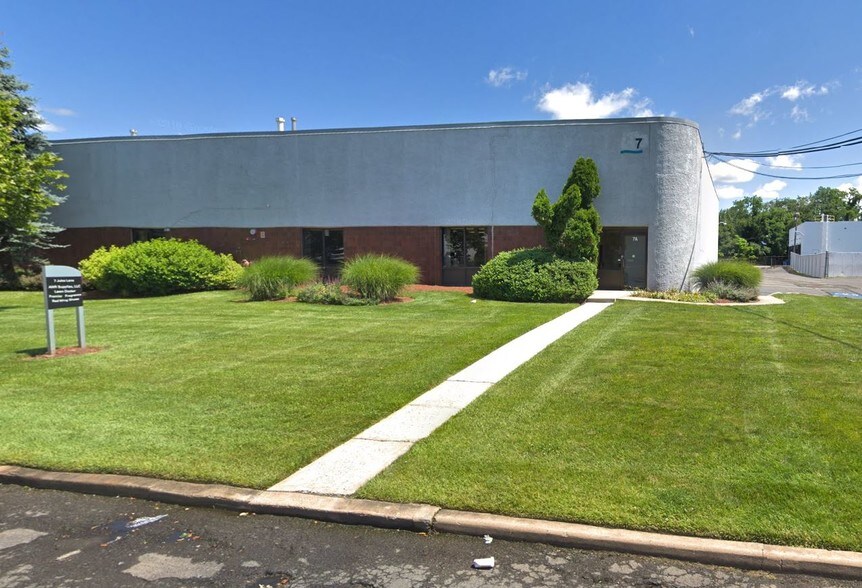 7 Jules Ln, New Brunswick, NJ à louer - Photo de l’immeuble – Image 2 sur 3