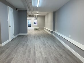 Dennington Mews, Londres à louer Photo intérieure– Image 2 sur 4